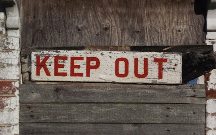 Keep Out sign R2C