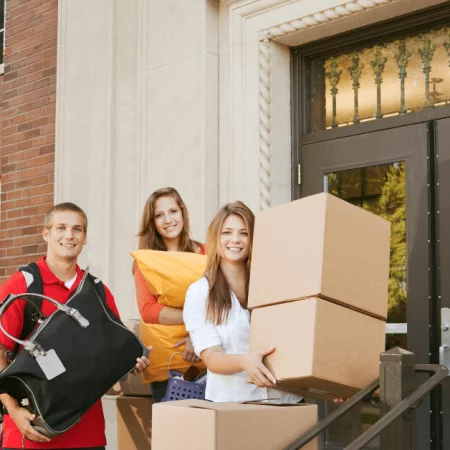 Surviving College Move-In Day: A Comprehensive Guide with Checklist