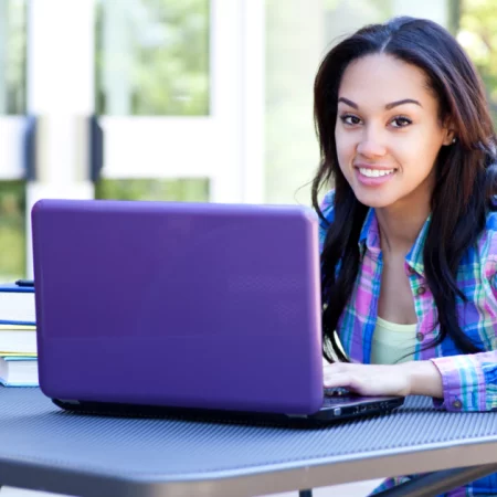 Are ‘No Essay’ College Scholarships a Student’s Dream Come True?