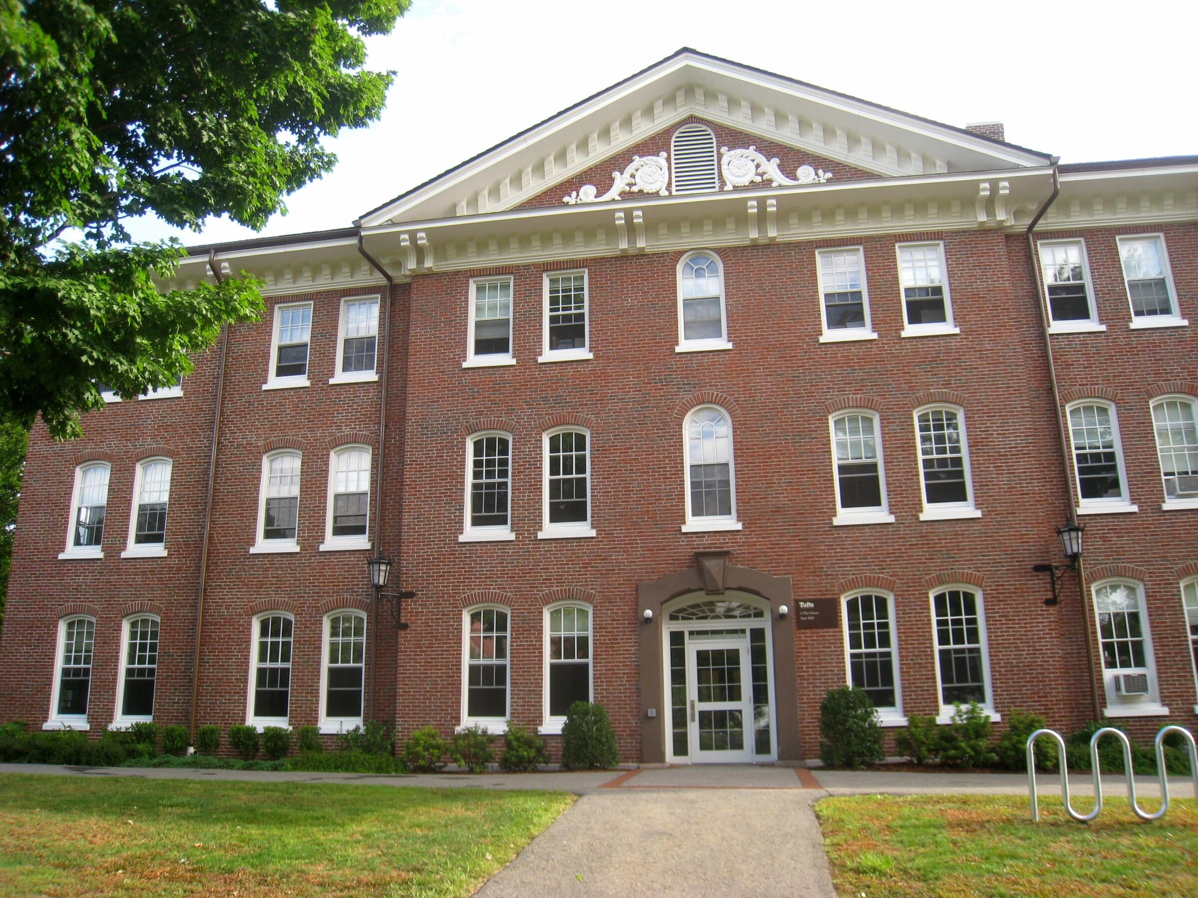 Tufts Common Data Set