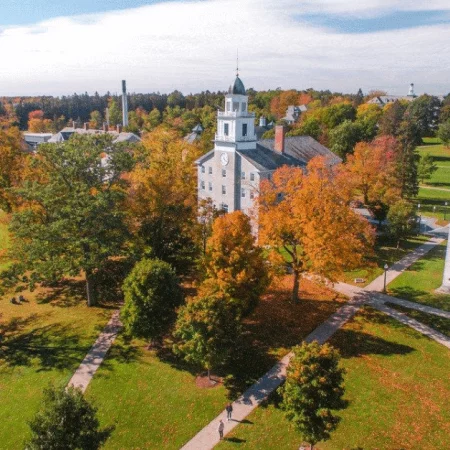 Your Guide to NESCAC Schools and Little Ivies