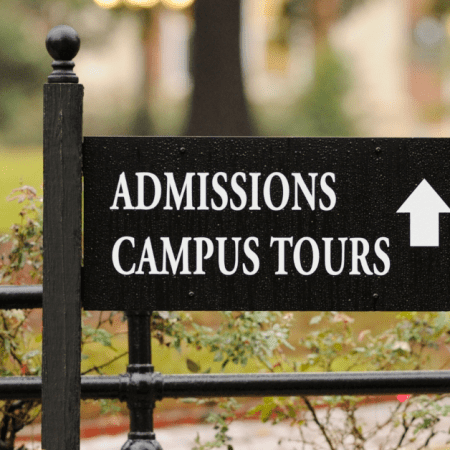 What to Look Out for on College Tours