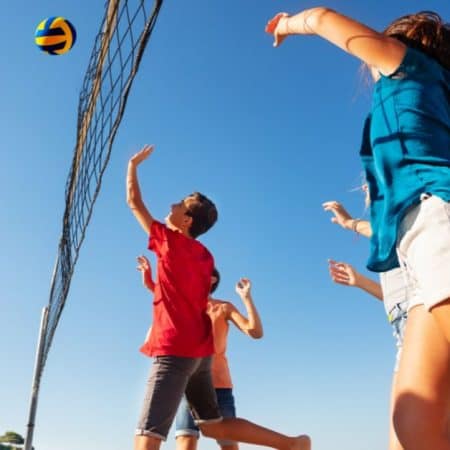 How Students Should Spend the Summer Before Senior Year